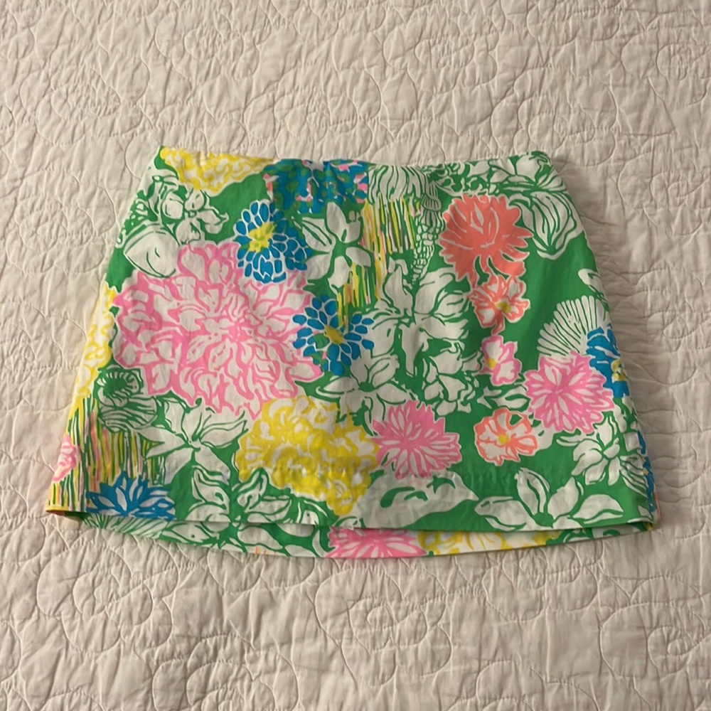 Like new Lily Pulitzer girls skort.